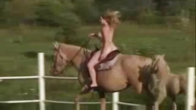 Σεξ χωρίς εγγραφή  Ο κόλπος είναι video sex ellinika πολύ υγρός κοντά