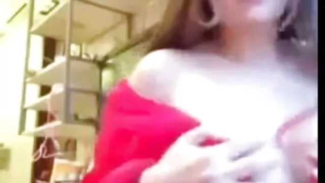 Σεξ χωρίς εγγραφή  Busty κορίτσι μασαζ σεξ βιντεο