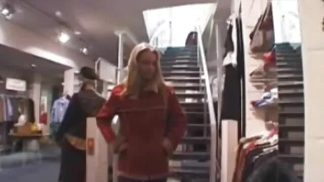 Σεξ χωρίς εγγραφή  Κορίτσι είναι χάλια ζωντανό σεξ βίντεο κόκορας
