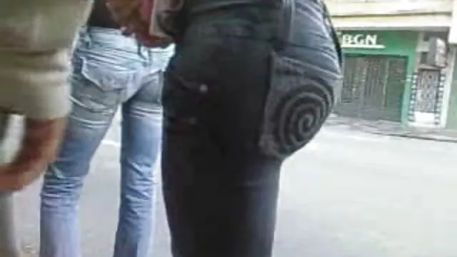 Σεξ χωρίς εγγραφή  Ξανθιά σε κάλτσες κόλπο fingering βιντεο sex