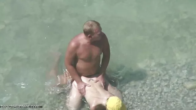 Σεξ χωρίς εγγραφή  Κορίτσι strapon ελλινικα σεχ βιντεο γαμώτο