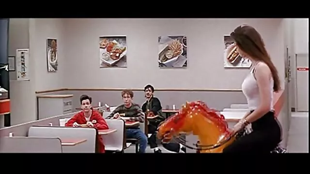 Σεξ χωρίς εγγραφή  Το σεξ με μια πορνο σεξ βιντεο ξανθιά στο κρεβάτι