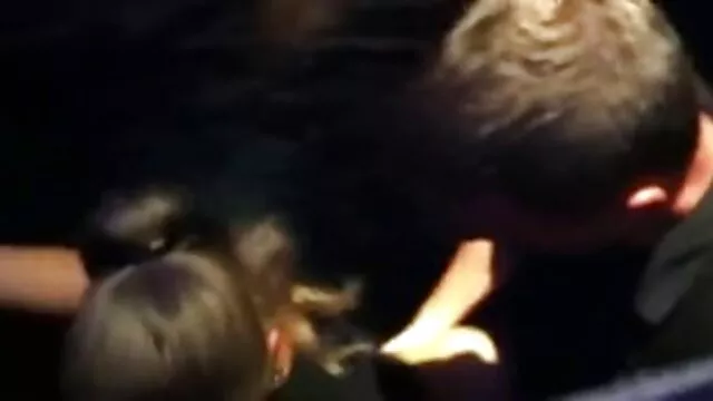 Σεξ χωρίς εγγραφή  Οι δύο αδελφές στοντα βιντεο κοιμήθηκαν με τον φίλο τους